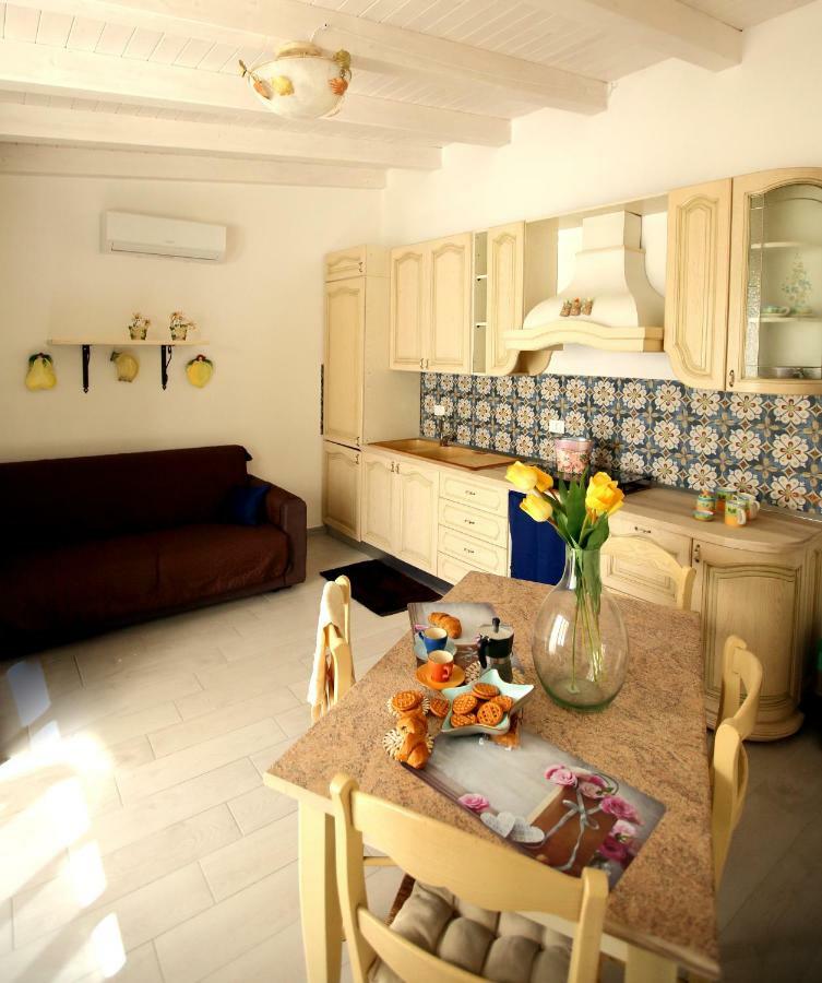 Ferienwohnung Oasi Siciliana Terrasini Exterior foto